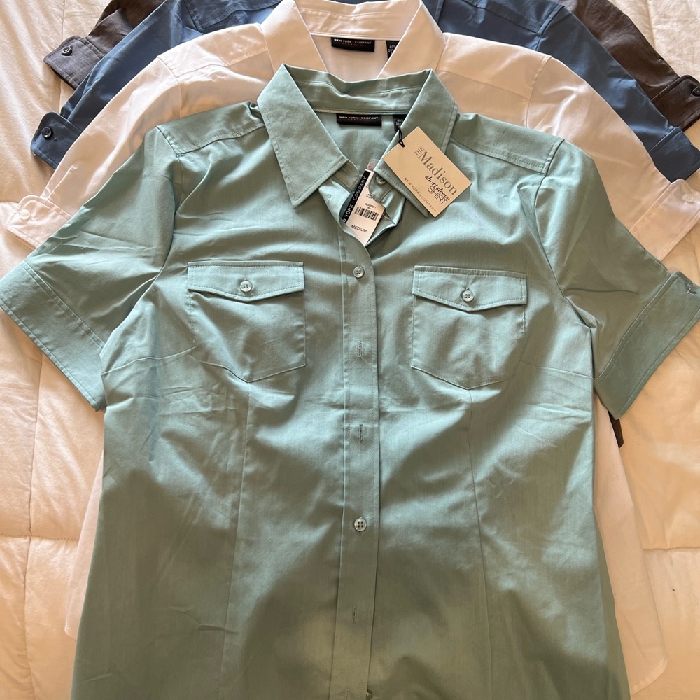 New York & Company Green Casual Button Down Shirt